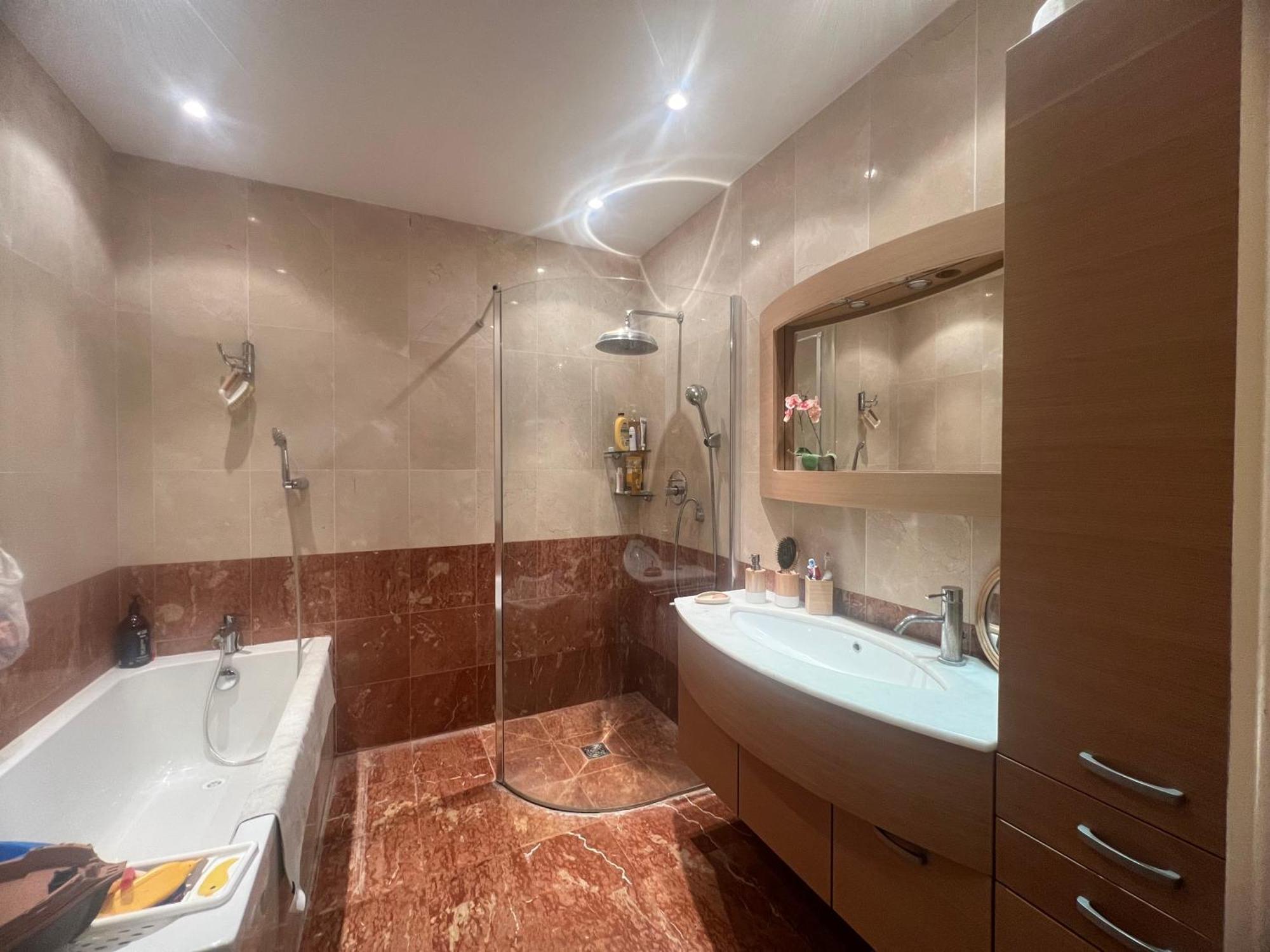 Appartement Nice Centre Vue Mer Avec Piscine Pour Famille, Couple D'Amis Pas De Groupes De Jeunes Autorises Buitenkant foto